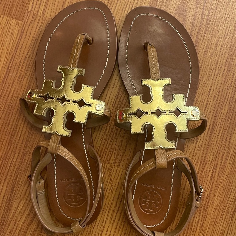 Like new Tory Burch Chandler Flat Sandals Tan Gold 7.5